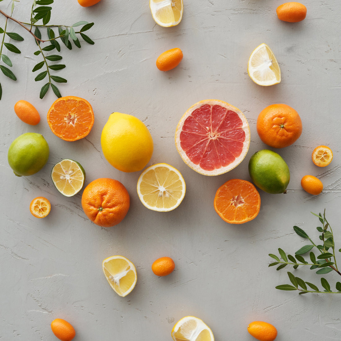 SAISONALES OBST IM SOMMER